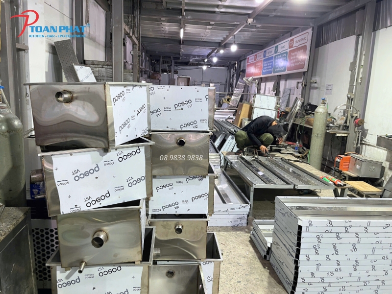 Nhận gia công inox số lượng lớn theo yêu cầu tại Toàn Phát