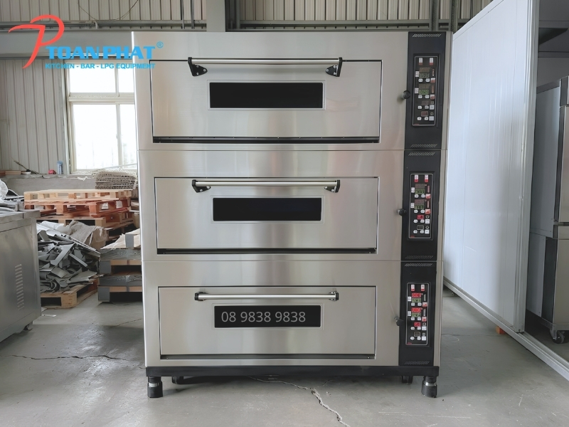 Lò nướng gas 3 tầng 6 khay MahYih MY-736 2 Lò nướng gas 3 tầng 6 khay MahYih MY-736 là thiết bị nướng công nghiệp công suất lớn, đáp ứng hiệu quả nhu cầu nướng liên tục và số lượng lớn.