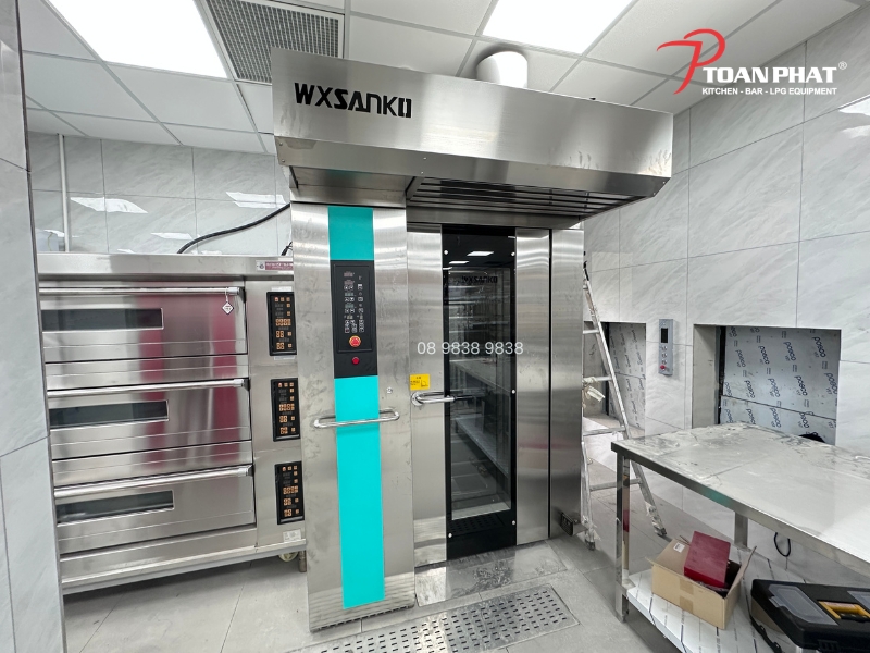 Những thiết bị cần thiết cho mô hình nhà hàng Bakery & Cafe 1 Lò nướng bánh công nghiệp