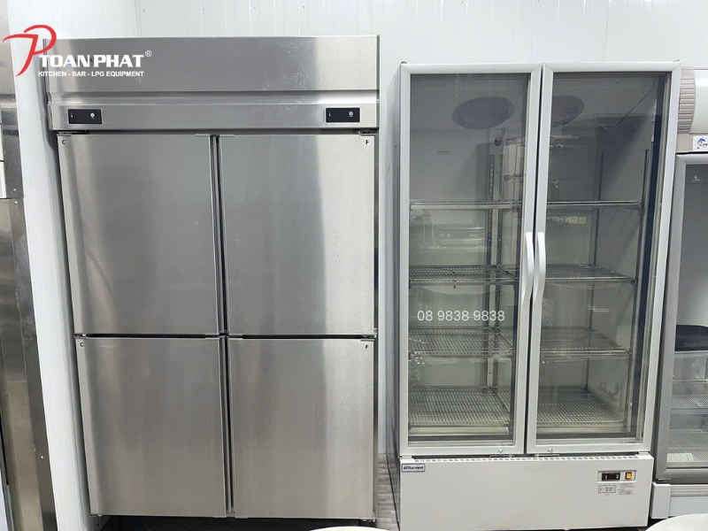 Showroom thiết bị bếp công nghiệp Toàn Phát 9 Tủ đông, tủ mát công nghiệp