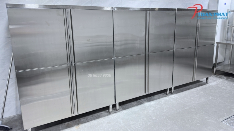Gia công inox số lượng lớn theo yêu cầu - Xưởng inox Toàn Phát 23 Tủ bếp inox được gia công đồng bộ