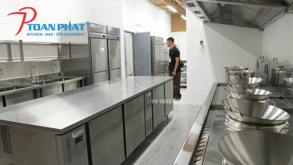 3 tuần thi công bếp công nghiệp - Từ hoàn thiện đến bàn giao 1 3 tuần thi công bếp công nghiệp được triển khai như thế nào
