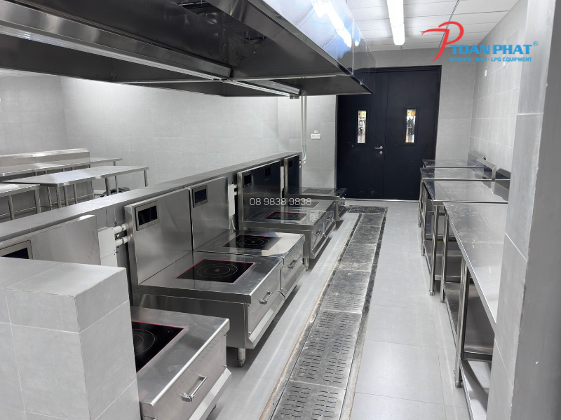 Kinh nghiệm lựa chọn công suất bếp điện từ cho bếp công nghiệp