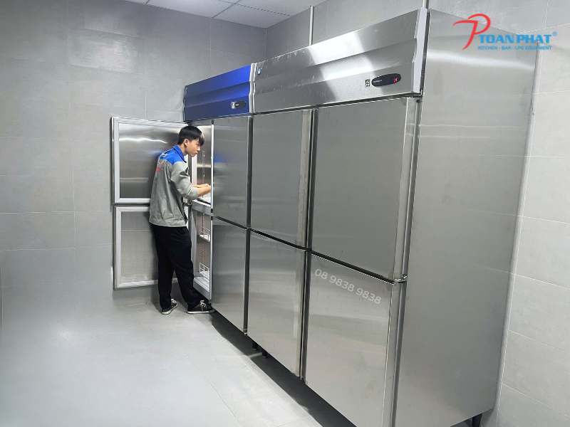 Thi công bếp ăn công nghiệp quy mô lớn 500 - 2000 suất/ngày 6 Khu bảo quản và lưu trữ