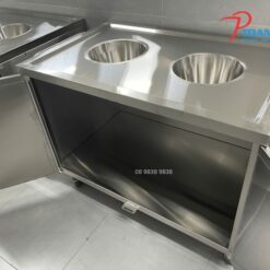 XE THU GOM THỨC ĂN THỪA INOX 304 - THIẾT KẾ THEO YÊU CẦU 10 Cấu tạo xe thu gom thức ăn thừa inox gồm mặt bàn, khoang chứa, cửa mở và bánh xe