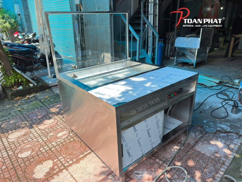 TỦ HÂM NÓNG THỨC ĂN 12 KHAY 12 Toàn Phát tư vấn chọn mua tủ hâm nóng thức ăn 12 khay phù hợp với nhu cầu nhà hàng và bếp ăn công nghiệp