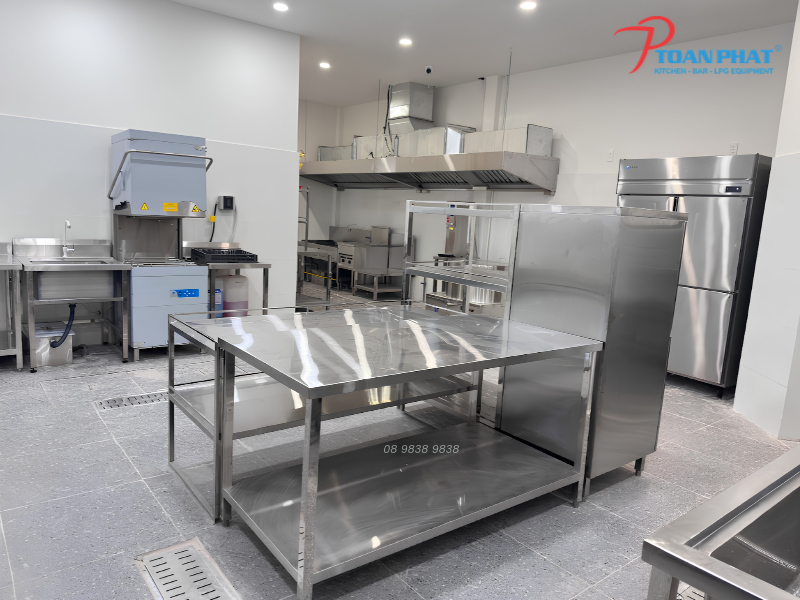 Mặt bằng 50m², 100m² hay 300m² nên chọn mô hình bếp nào? 6 Mặt bằng 100m2 nên thiết kế bếp theo mô hình nào