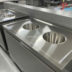 XE THU GOM THỨC ĂN THỪA INOX 304 - THIẾT KẾ THEO YÊU CẦU 12 Xe thu gom thức ăn thừa phù hợp với căn tin nhà máy có lượng suất ăn lớn